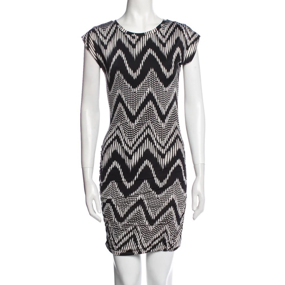 MIsa Los Angeles Womens Size XS Black Cream Chevron Print Ruched Mini Dress